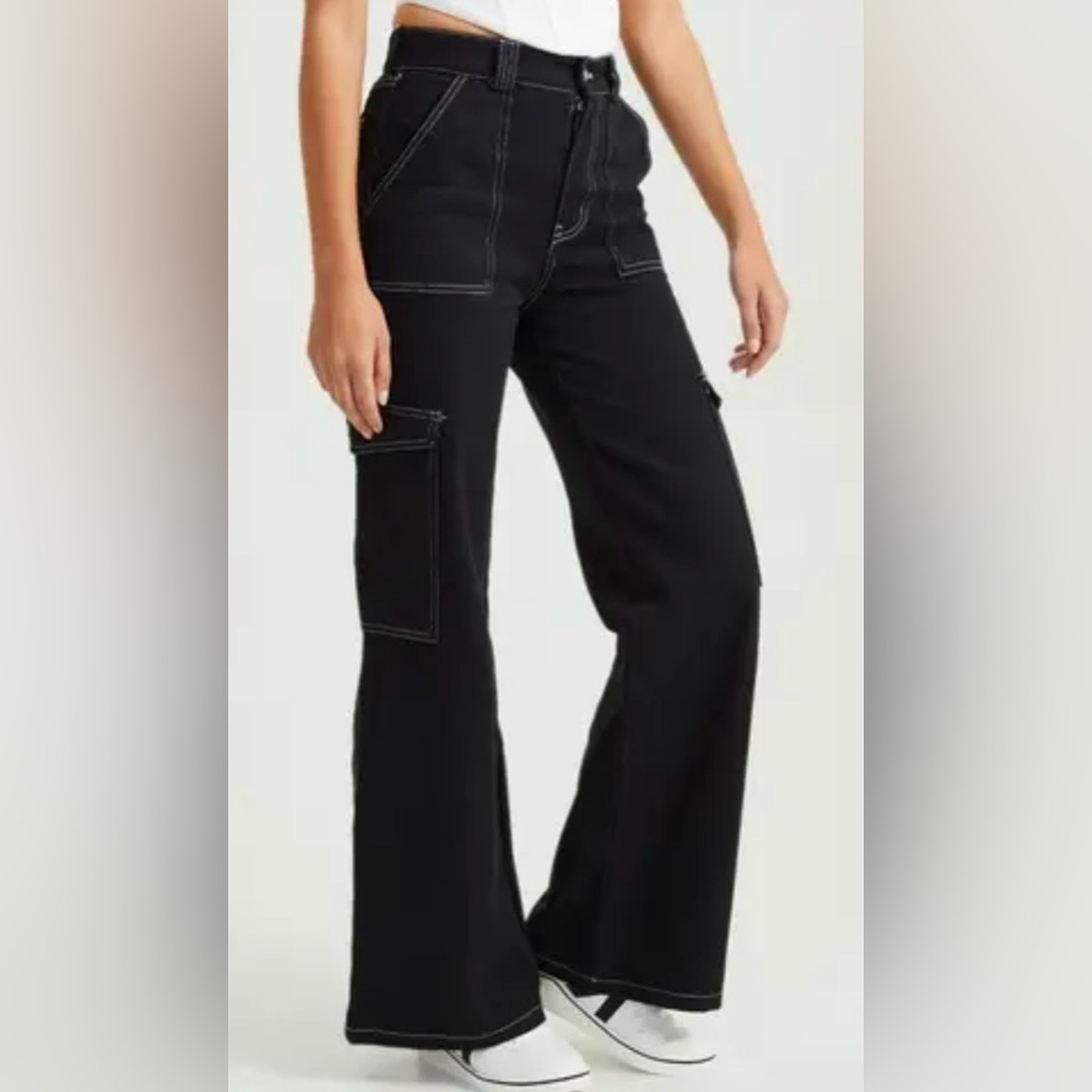 Altar'd State Cargo Pants Black Size M